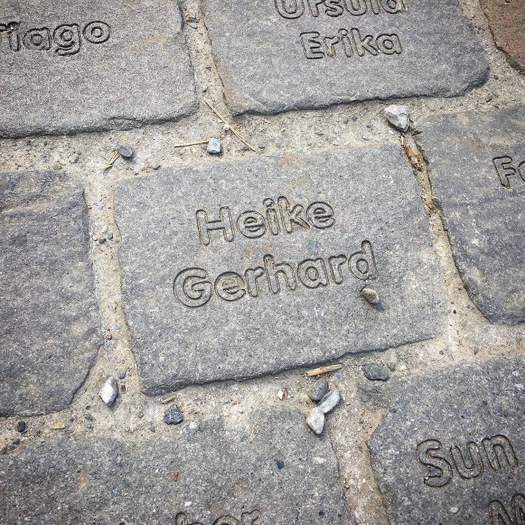 Mar 31, 2017 @ 12:00