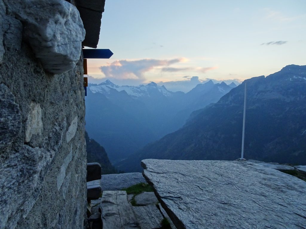 031 – Mein Abenteuer Alpenüberquerung – Hoch hinaus über den Kamm nach Biasca