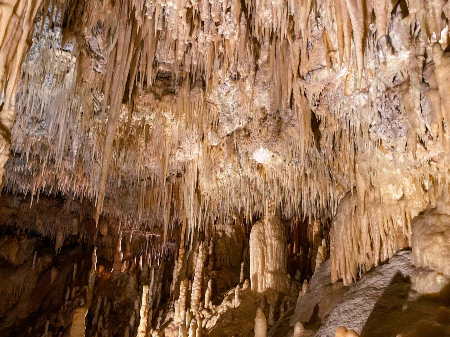 Italy - The most beautiful stalactite cave in the world, the Grotte di Castellana