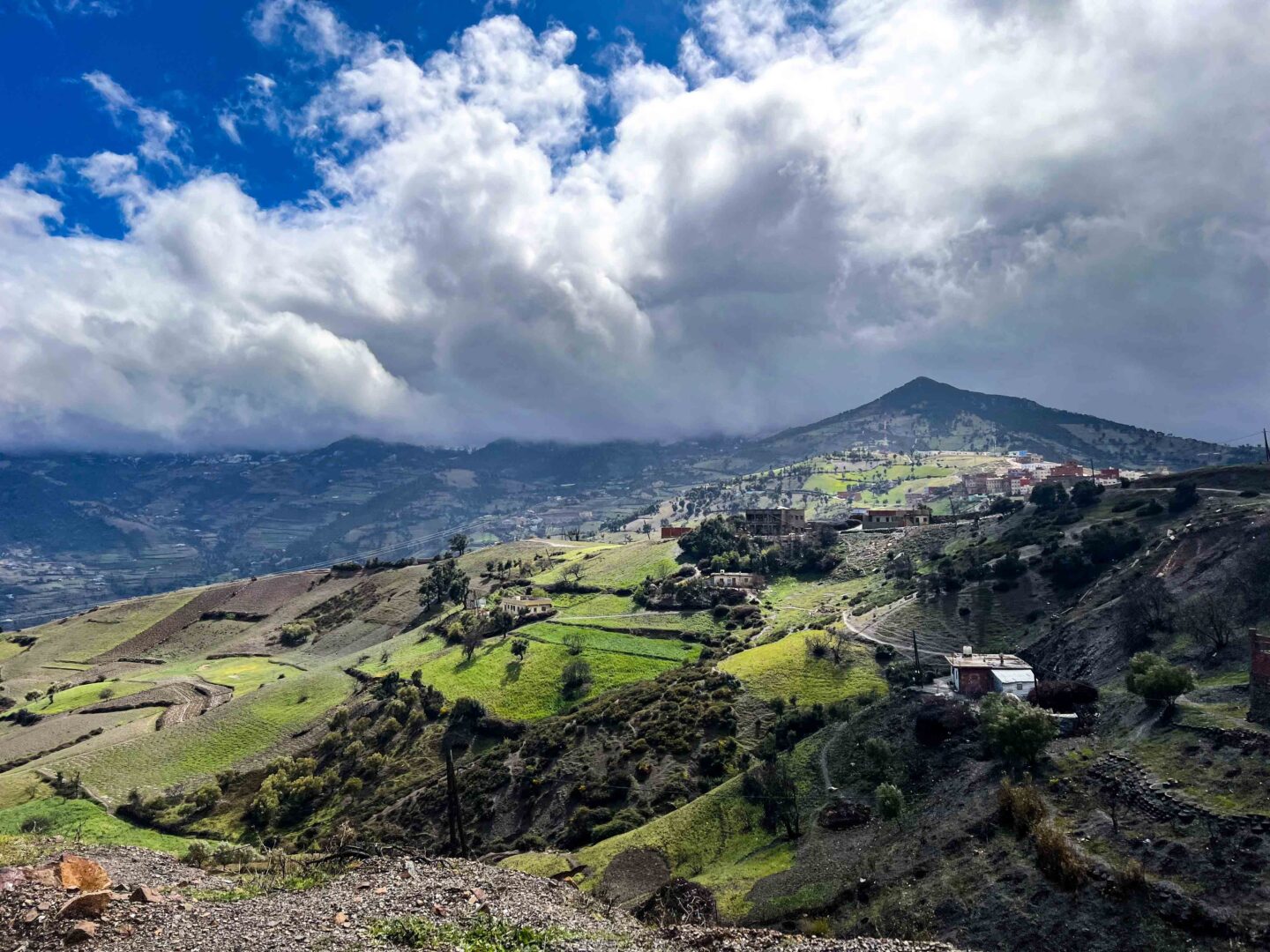 Marokko – Geheimnisvolles Riffgebirge: Zwischen Schnee, Regenbogen und Marihuanafeldern